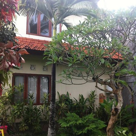 Pondok Loris Guest House Ubud  Exterior photo